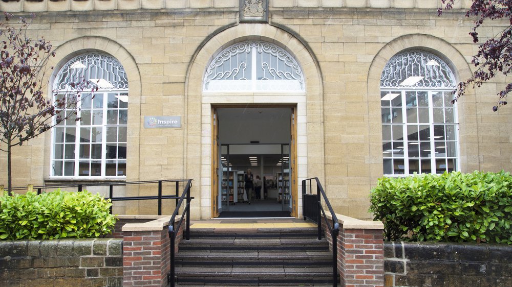 Beeston Library exterior.jpg