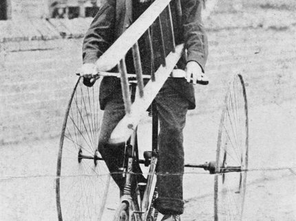 An old black and white photo of Mr Caunt, a Nottinghamshire Lamplighter.