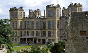 Bess of Hardwick - An Introduction.jpg