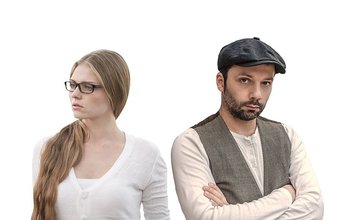 2 people displaying different body language
