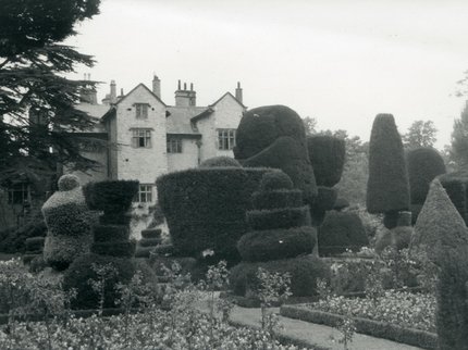 A house and garden in Newark