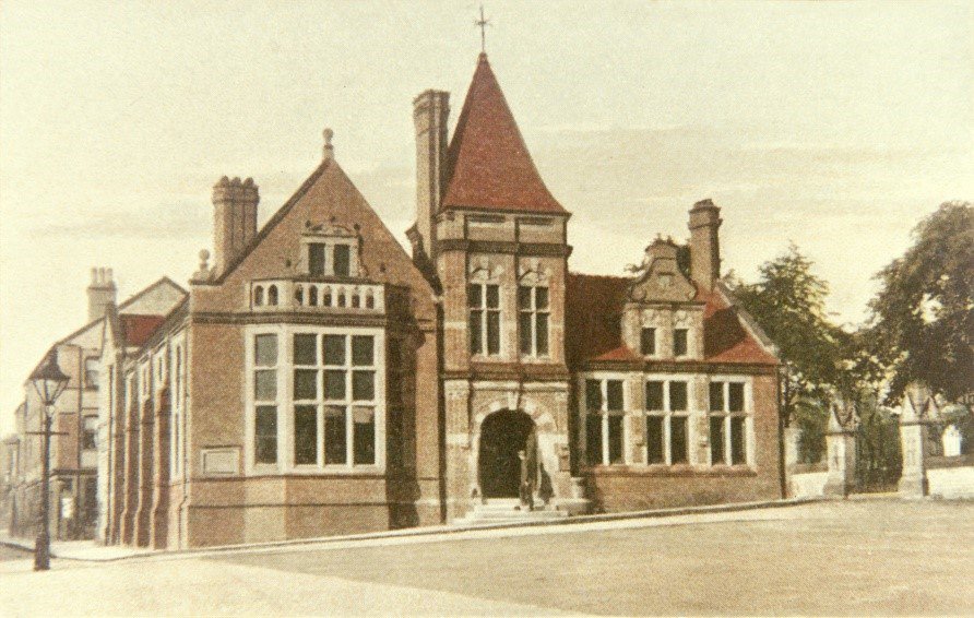 Hand-tinted photograph of the exterior of Hucknall Library in 1910