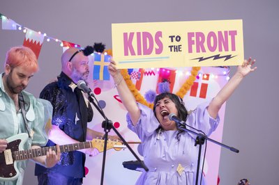 Kids to the Front Lead Image