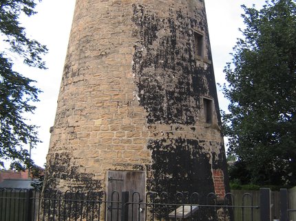 Image of Lindley's Mill in Sutton - courtesy of Denis Hill