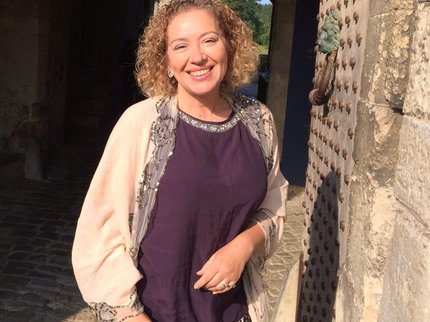 Sarah Gristwood June2015-LeedsCastle-e1532096544868.jpg