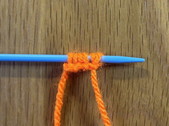 6 stitches on a knitting needle