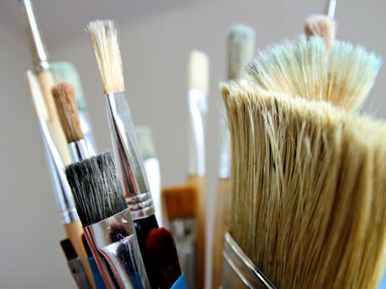 brush-2725695_1920.jpg