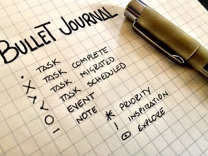 bullet journalling.jpg
