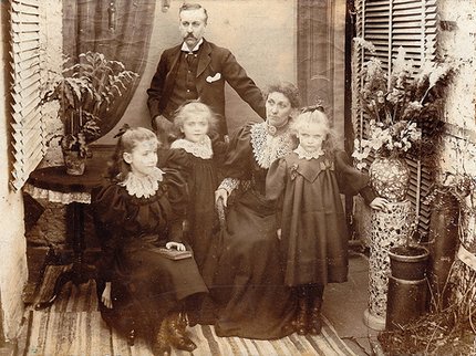 family history victorians.jpg
