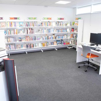 Bircotes library main space