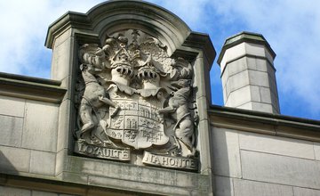 A crest on Nottingham Castle made from brown brick