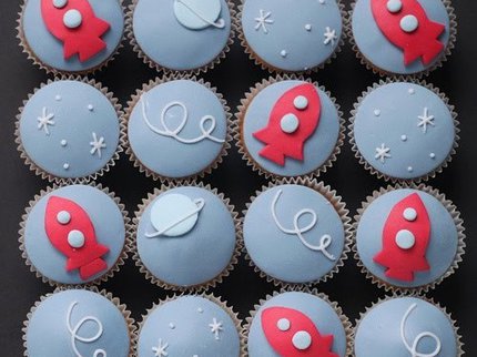 space cupcakes